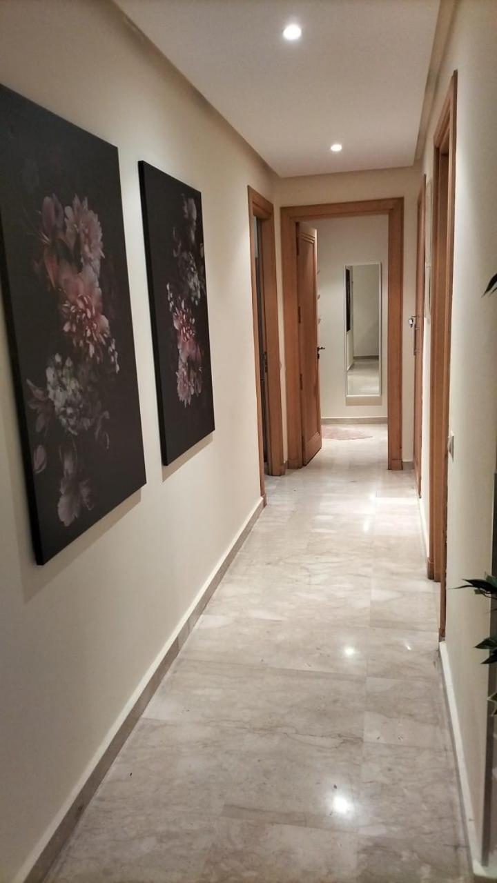 Beautiful, Great Equipped 122 M Holiday Apartment Near Majorelle Garden And Gueliz With Pool Views And A Large Balcony And Terrace Marrakesh Buitenkant foto