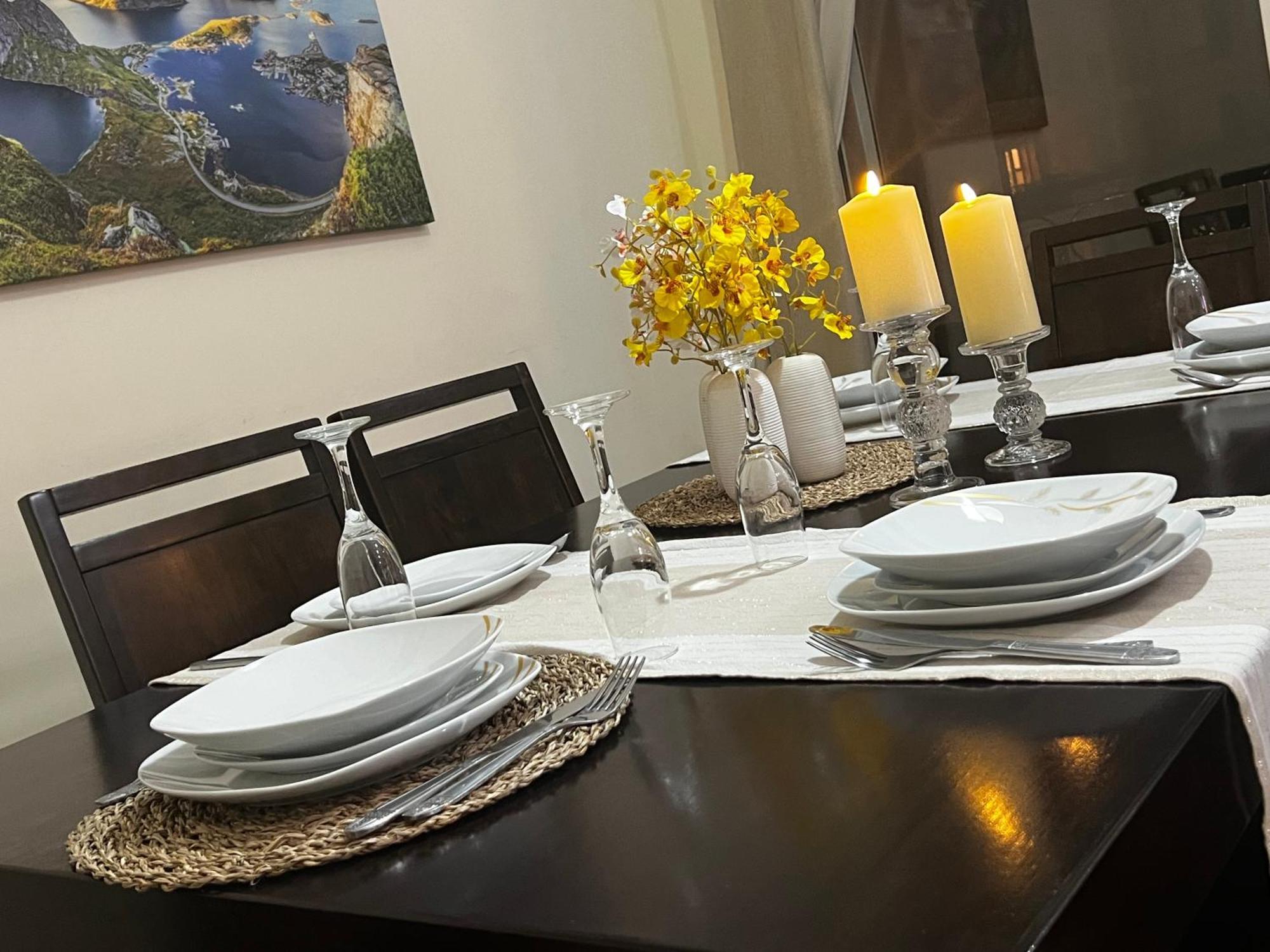 Beautiful, Great Equipped 122 M Holiday Apartment Near Majorelle Garden And Gueliz With Pool Views And A Large Balcony And Terrace Marrakesh Buitenkant foto