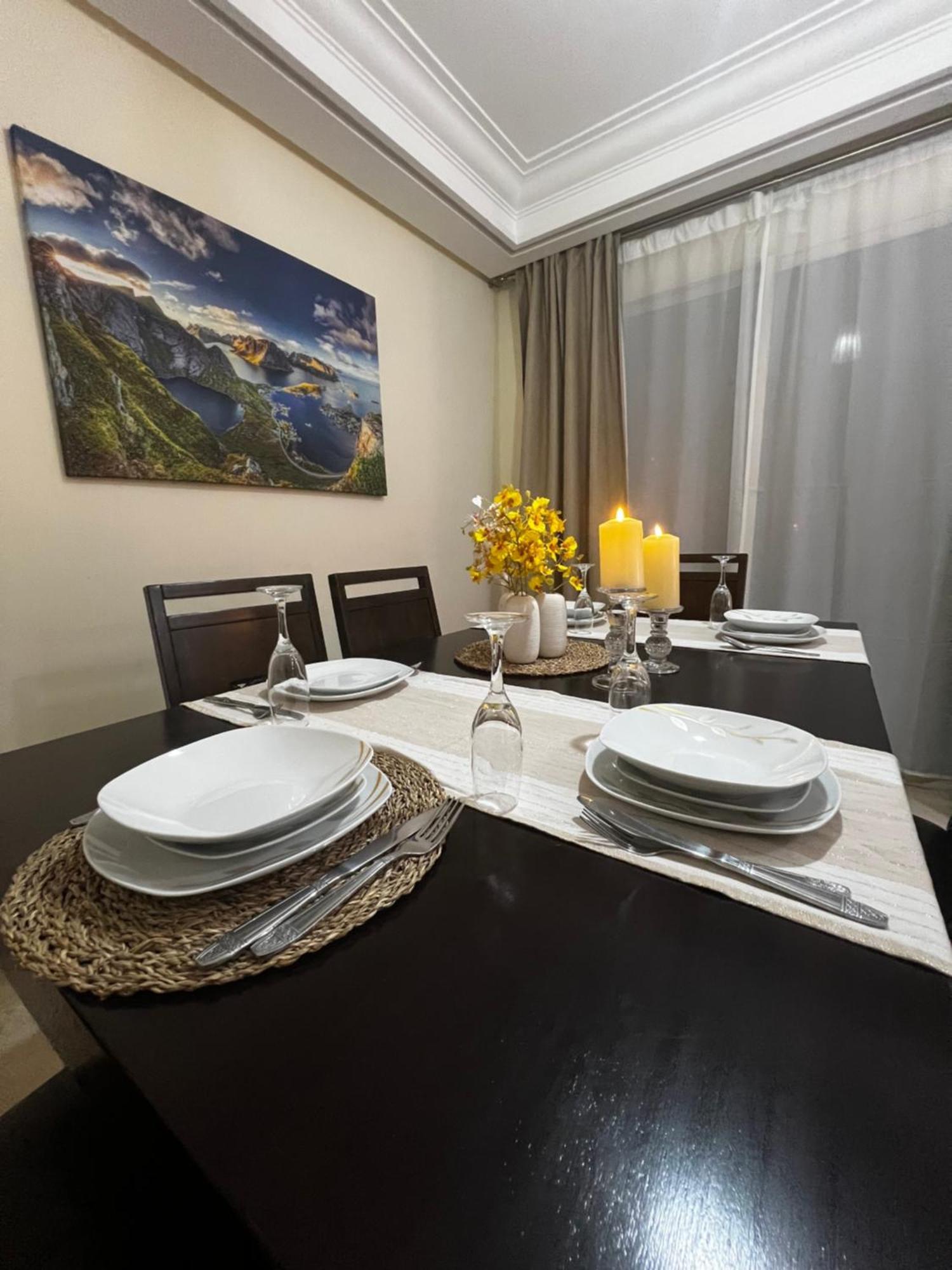 Beautiful, Great Equipped 122 M Holiday Apartment Near Majorelle Garden And Gueliz With Pool Views And A Large Balcony And Terrace Marrakesh Buitenkant foto
