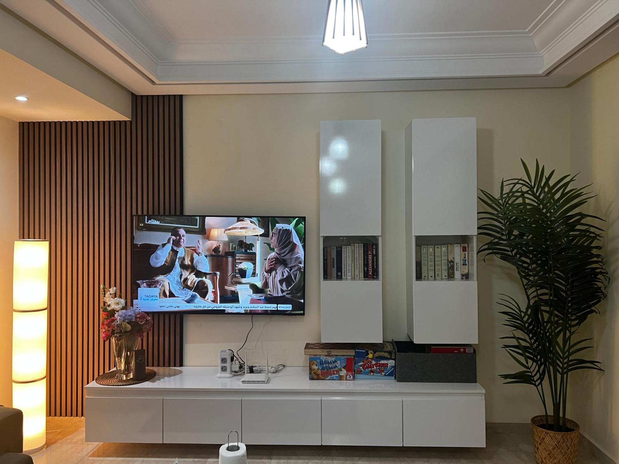Beautiful, Great Equipped 122 M Holiday Apartment Near Majorelle Garden And Gueliz With Pool Views And A Large Balcony And Terrace Marrakesh Buitenkant foto